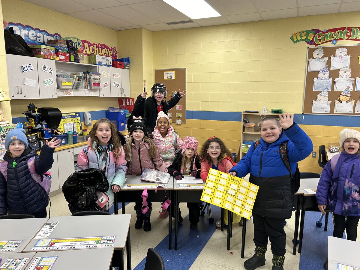 BRPKto3's tweet photo. Congratulations to our BINGO winners!  Way to go, Ms. Mercer’s Kindergarten class, Ms. Lawlor’s Grade Two class, and Mr. Lawlor’s Kindergarten class!! They enjoyed a sweet treat.🍦#FamilyLiteracyWeek  #FictionalCharacterDay @NLESDLit @Town_BayRoberts https://t.co/sZum4J7ZUi