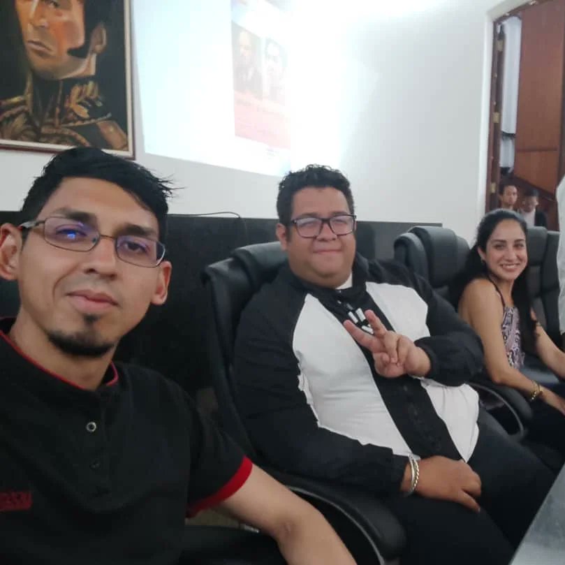 Este 2024, desde el @concejomunicipalcaracas seguimos en debate con las 7 Transformaciones que nos habló nuestro presidente <a href="/nicolasmaduro/">Nicolás Maduro</a> para consolidar la Venezuela que todos y todas soñamos. 

¡Venceremos!!

<a href="/nicolasmaduro/">Nicolás Maduro</a>
<a href="/nahumjfernandez/">Nahum Fernandez</a>
@carmentmelendezr 
<a href="/partidopsuv/">PSUV</a>