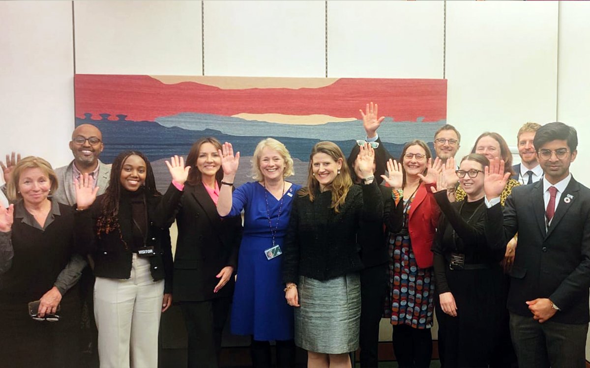 GPforEducation's tweet image. This #EducationDay, youth called on UK Political Parties to include education in their manifestoes. 

👉 GPE’s Policy Roundtable Series kicked off with @LibDems and @Conservatives discussing how education can be prioritized ahead of the next election.  

#RaiseYourHand