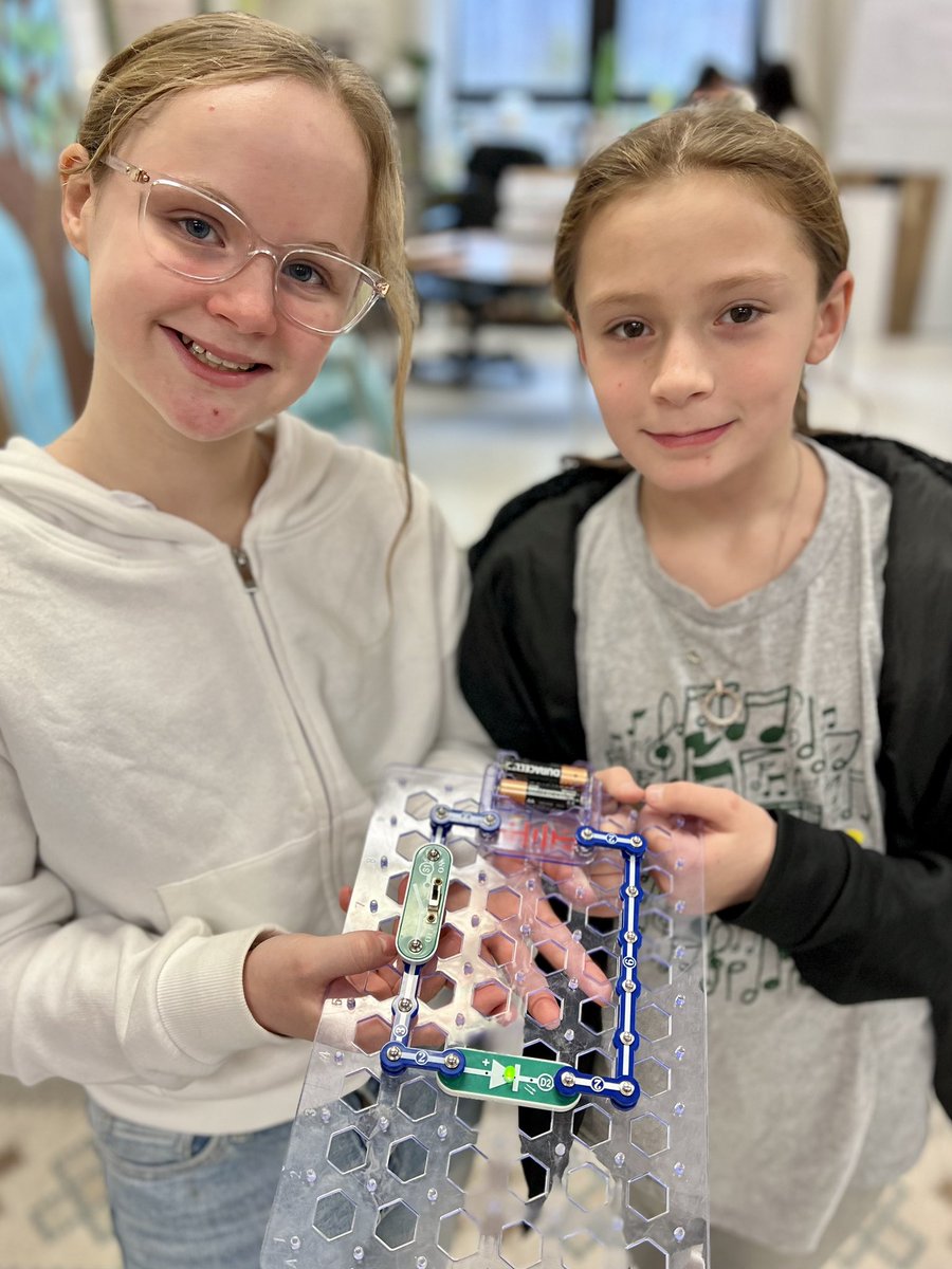 Jennifer Gates tweet media