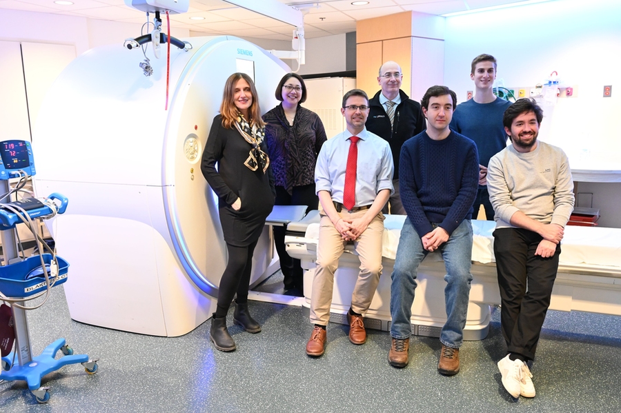 Sybil turns 1-year-old this month! Researchers and clinicians at MIT #JameelClinic and @MGHCancerCenter joined forces to build Sybil, a predictive deep learning model that uses low-dose CT scans to assess lung cancer risk up to 6 years in advance. news.mit.edu/2023/ai-model-…