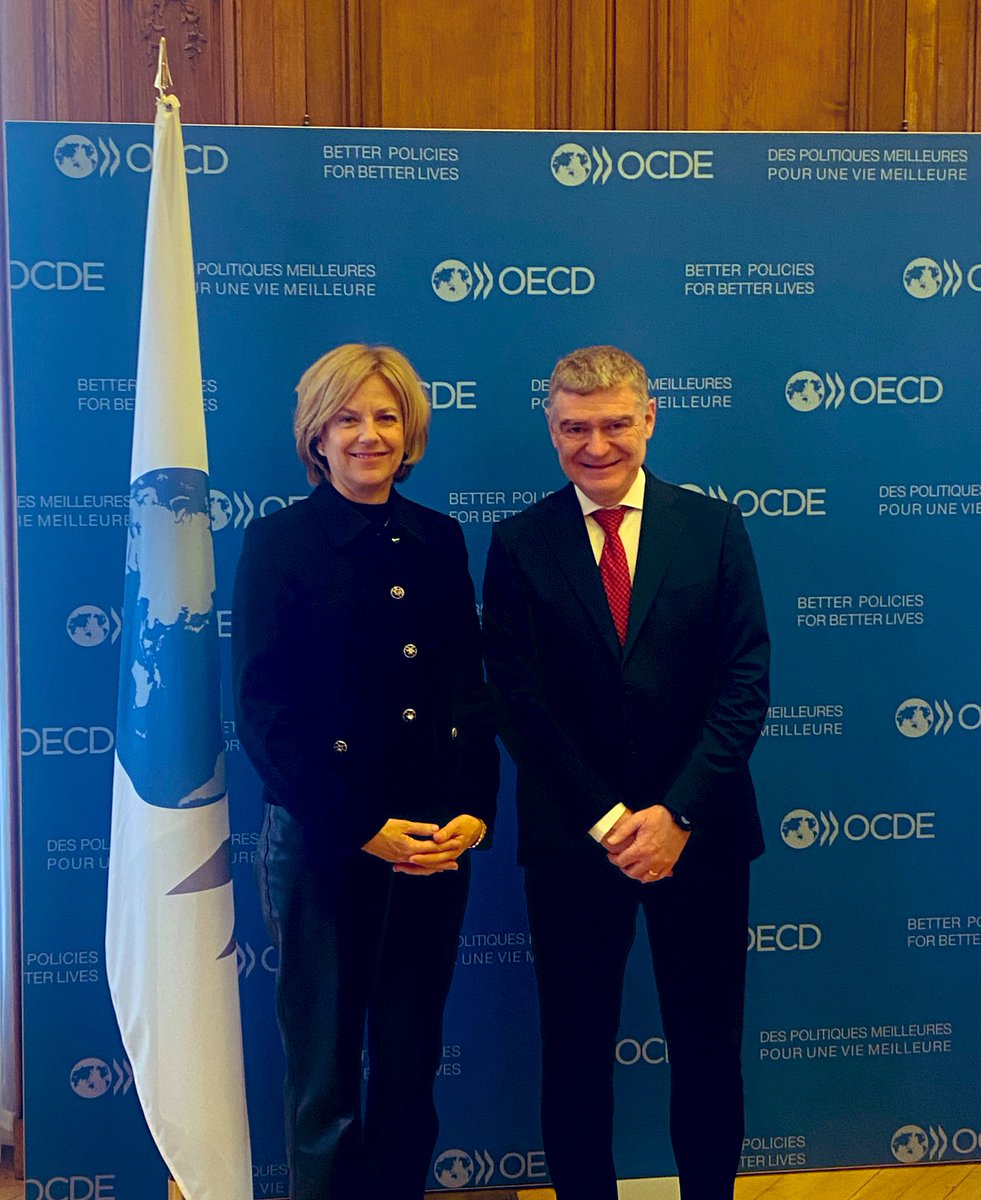 Excellent to have @EU_Commission Director General @EU_MarioNava today at @OECD in #Paris The #EU OECD partnership is outstanding! #sharedpriorities #betterlives #LeaveNoOneBehind #EUDiplomacy @EUatOECD_UNESCO @eu_eeas