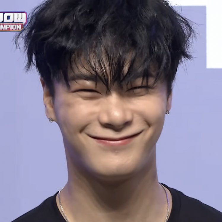 bindoingthings's tweet image. #영원한_나의달_문빈_생일축하해

I hope you are doing well bin. Be happy, be healthy, eat lots of delicious food, and continue to shine brightly wherever you go. ilysm