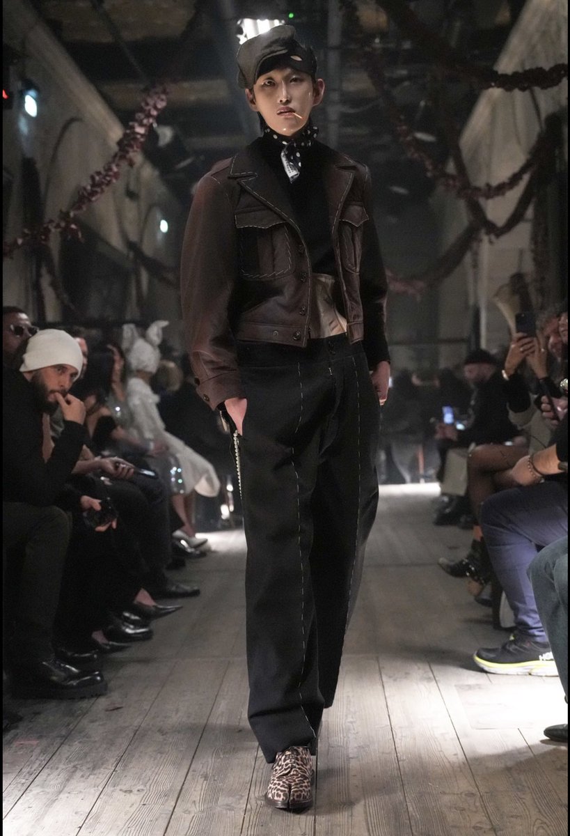 StreetFashion01's tweet image. Maison Margiela SS24 Couture!🖤