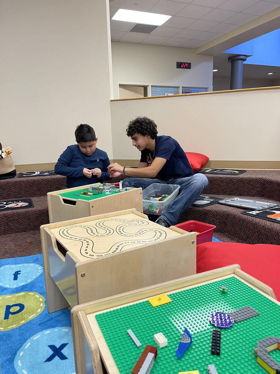 mathandcoffee's tweet photo. I enjoy having the opportunity to bond with my PALs and their PALees. Love seeing them interact with the kiddos who they leave a positive impact on 💙😍 https://t.co/5P8UuQEc7S