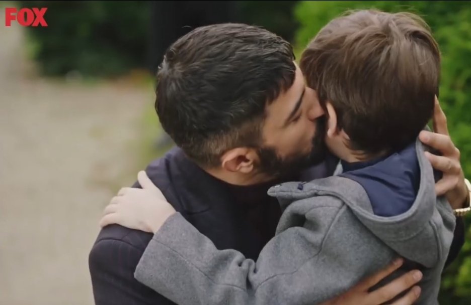 Paola90185592's tweet photo. the italian fandom wants the story of farah and tahir to be known and loved in italy, please bring the show here🇮🇹 🇹🇷   

#AdımFarahInItaly

@CalinosEnt

@MedInfinityIT
@O3Medya
@QuiMediaset_it https://t.co/3M5xtDAX6X