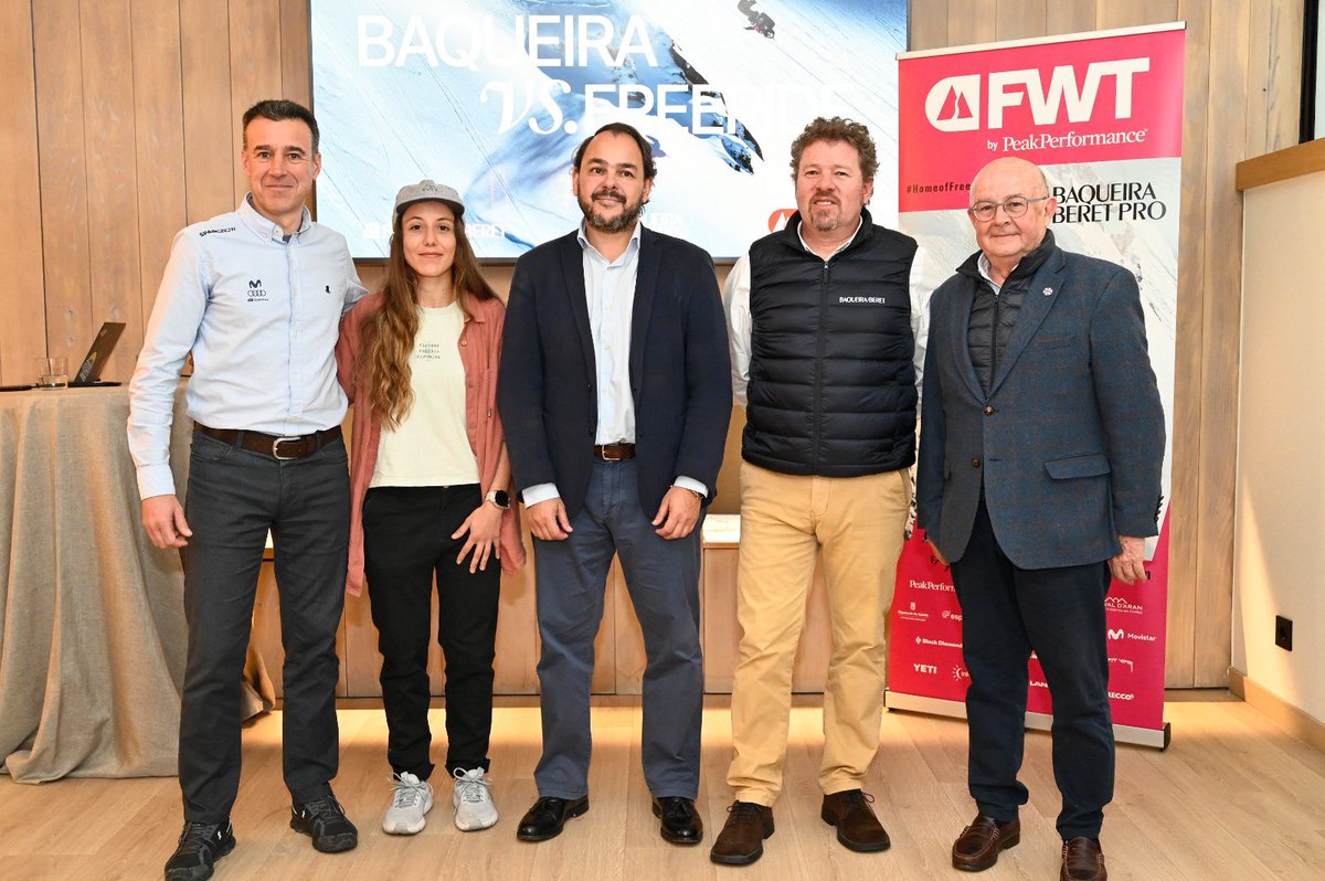 fmdi_es's tweet photo. Acto en la sede de Baqueira en Madrid, de izquierda a derecha: May Peus, Presidente de RFEDI; Nuria Castan, destacada rider; Ander Pérez, encargado de Patrocinios en Movistar; Xavi Ubeira, Director Comercial de Baqueira; y Eduardo Calvo, Presidente de la FMDI https://t.co/jSrxQ7YcGg