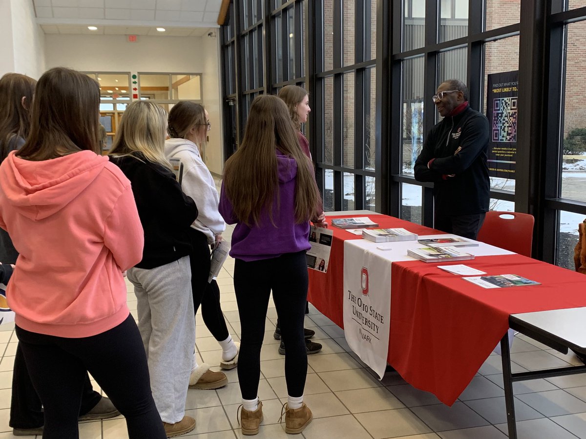 SHSSchoolCouns1's tweet photo. Thank you to our CCP reps from COTC, HC, OU-L/OU-Z, OSU-N, &amp; ZS for participating in the College Credit PLUS (CCP) Career Pathways Fair last Thursday.  As a reminder, there will be a CCP Information Night at 6:30pm tonight  in the SHS Commons. https://t.co/LQoUoYdoY9