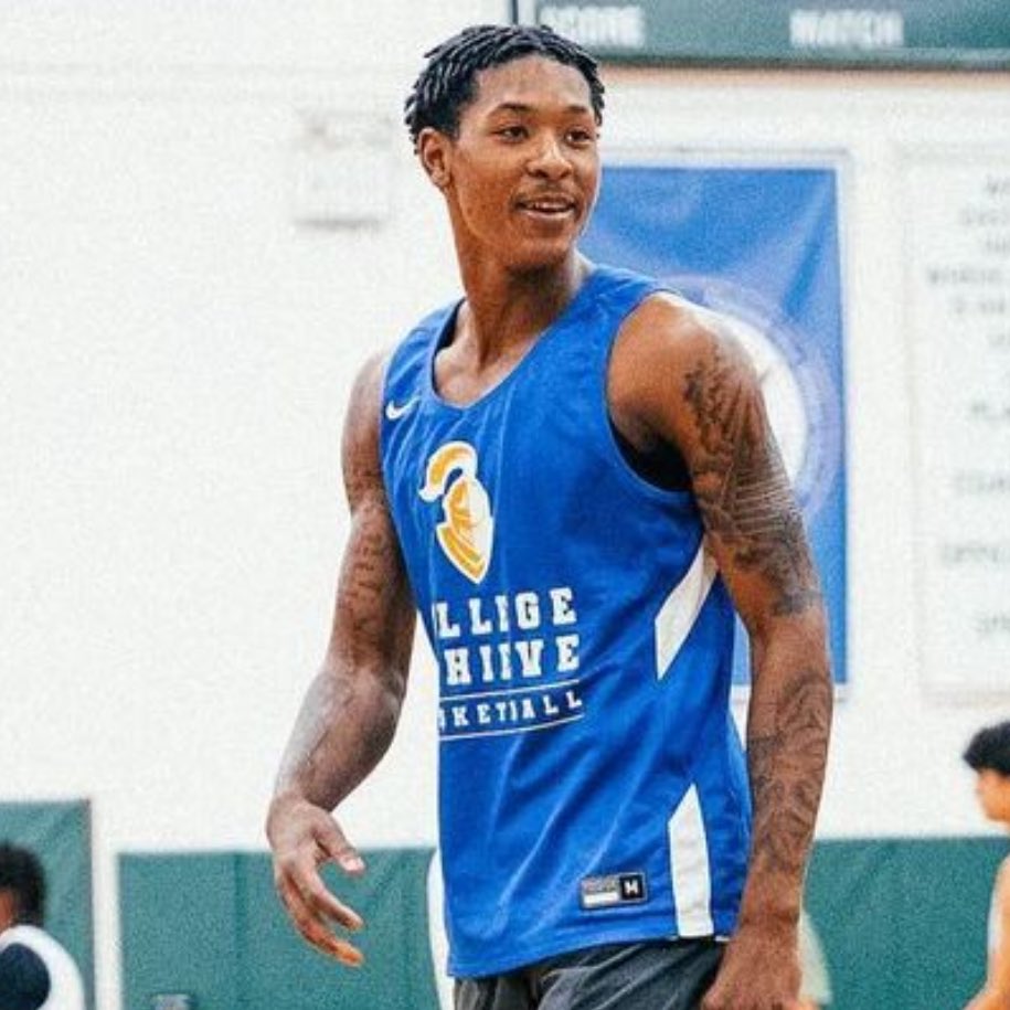 2024 4 🌟 prospect &amp; La Salle signee Deuce Jones recently went off against Central Jersey College Prep (NJ), finishing with:

• 30 PTS
• 4 STLS
• 3 ASTS