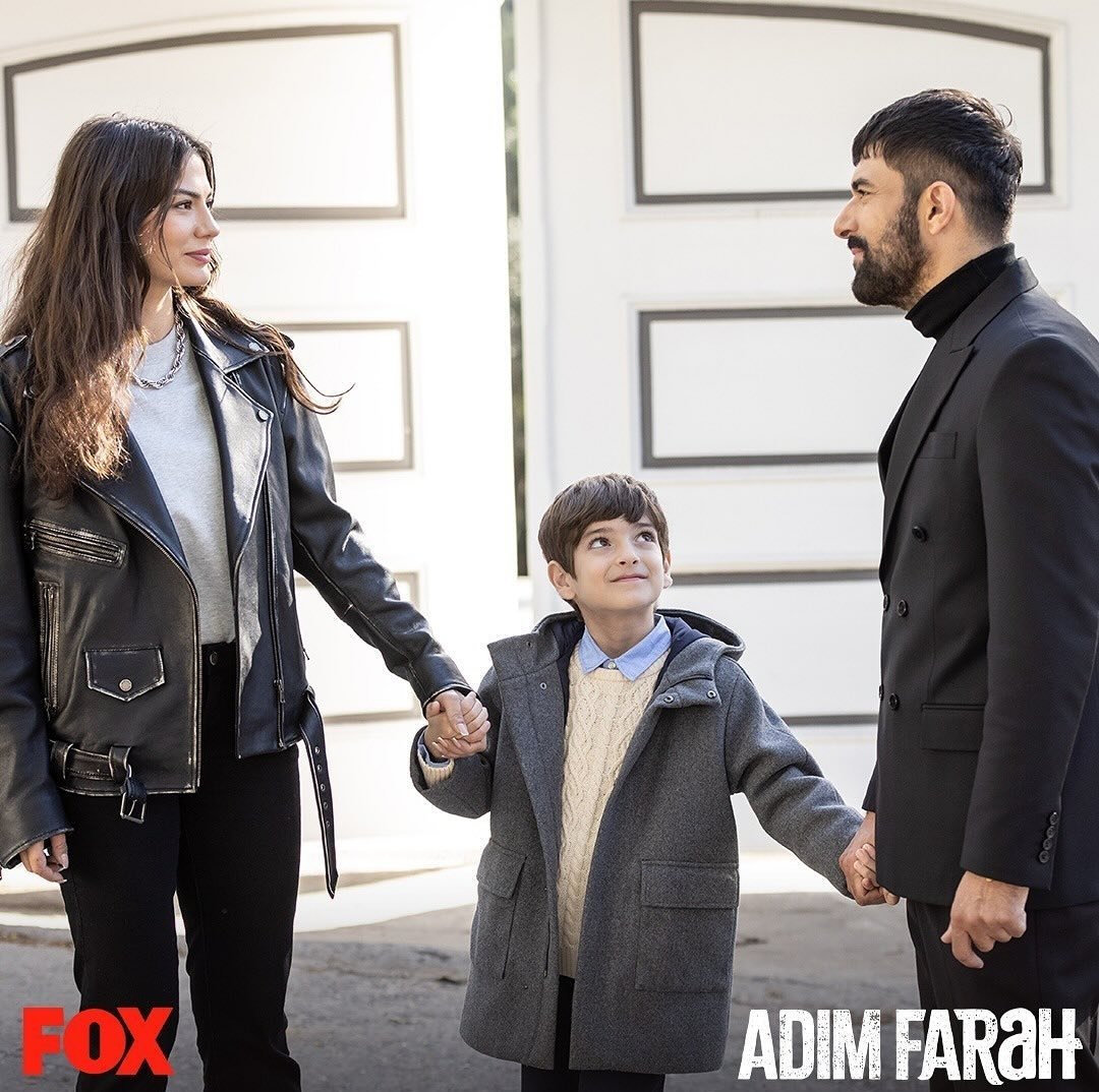 Simona1095's tweet photo. the italian fandom wants the story of farah and tahir to be known and loved in italy, please bring the show here🇮🇹🇹🇷. 

#AdımFarahInItaly 

@CalinosEnt @MedInfinityIT @O3Medya 
@QuiMediaset_it https://t.co/NcMA3Mlbz8