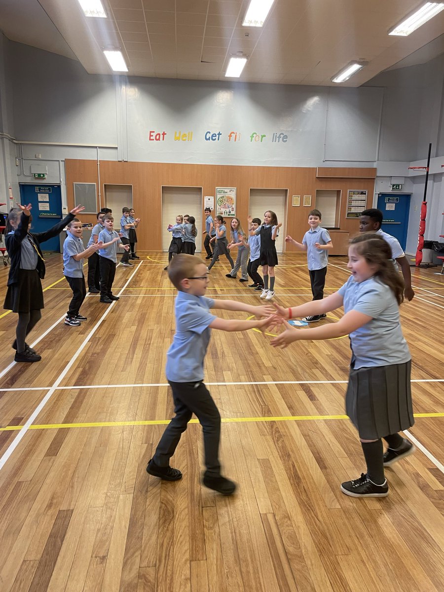 StMarysSeafar's tweet photo. Absolutely amazing Scottish Country Dancing from P3/4 👏🏽🏴🎶 Strictly superstars in the making 💃🏻 #HeelToe https://t.co/74k6ddTZrH