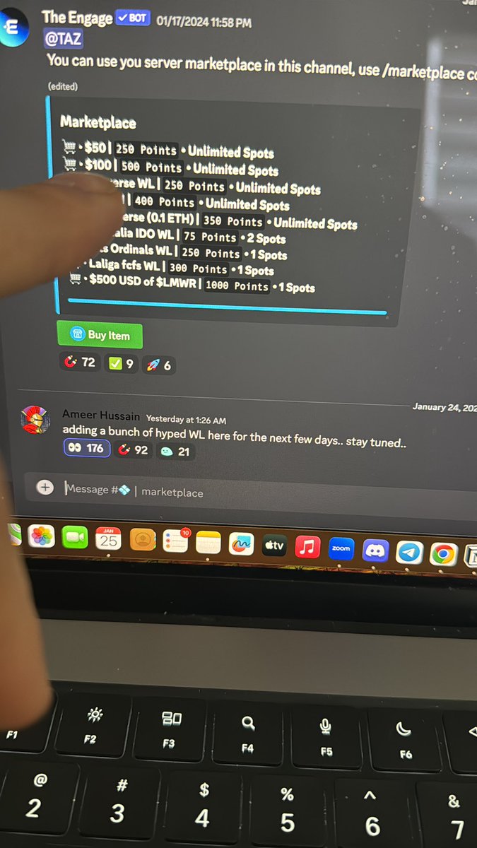 Adding $5000 more worth of prizes into the engage to earn server.

You can literally get paid to engage with tweets which is crazy since we are also going to be adding big raffles soon as well.

Come join us: discord.gg/N8rwJ8qxYH