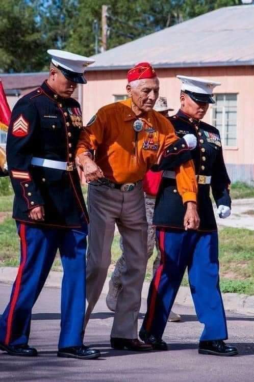 Let us take a moment to HONOR this man Roy Hawthorne, former USMC Navajo Code Talker. Roy walked the 2-mile parade route. Two Navajo Marines are helping him with the last half mile... Thank you so much for your service and sacrifice to our Country....WE HONOR AND LOVE YOU!!!!!