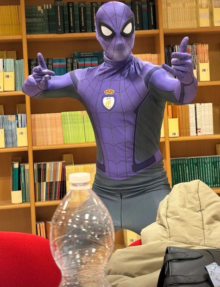 Prepárense, llegó el nuevo héroe que detendrá a los malandrines. Spider-Jaen, próximamente en los cines más cercanos
#SpiderJaen