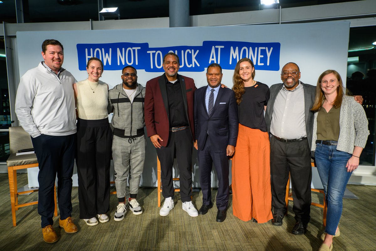 How to Not Suck at Money? Georgetown Athletics partnered with @InvescoUS to teach our student-athletes how to manage their money now and after their playing days are over. bit.ly/3Ohmtrl #invescoQQQ🤝#HoyaSaxa