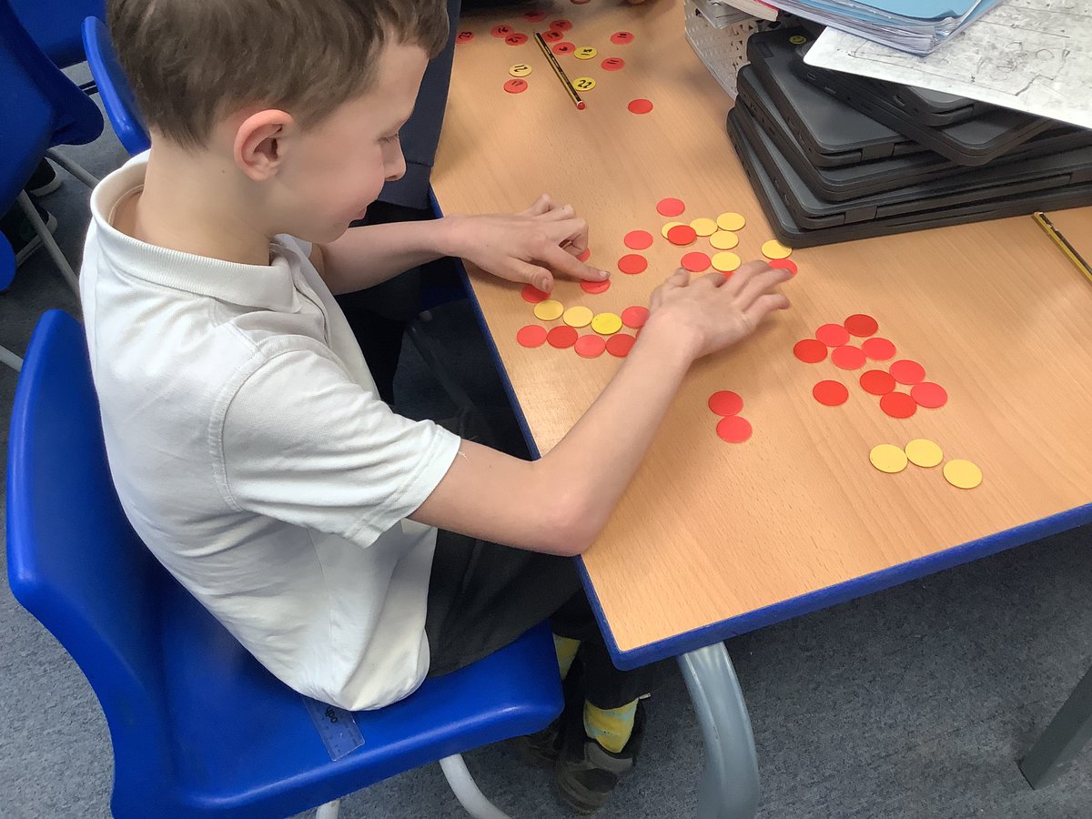 IPMATTowngate's tweet photo. #Year3tpa, working really hard using concrete materials to multiply 2 digits by 1 digit with an exchange this morning. #mathstpa. https://t.co/7m92vOdHGa