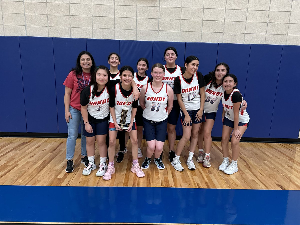 memorial_gbb's tweet photo. Huge shoutout to Bondyβs 7th and 8th grade B team for getting 1st and 2nd place in the tournament. #futuremavs π https://t.co/hukPgO82Cs