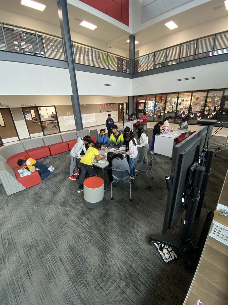 Text feature treasure hunt in the pod!! 🏴‍☠️ #k9connect