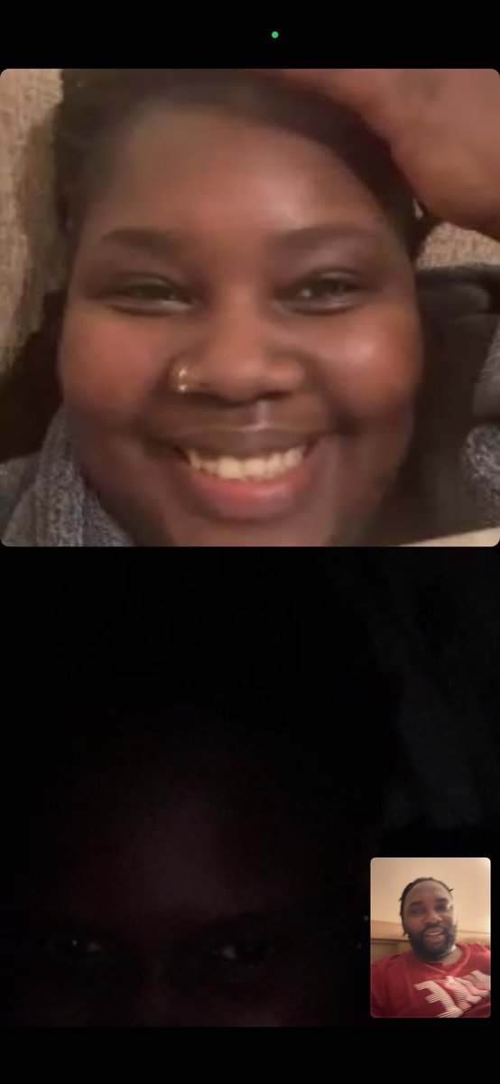 Bla_Taw's tweet photo. Video call with my siblings, guess which one is in Zim 🤗 https://t.co/3mvcwTB8Vc