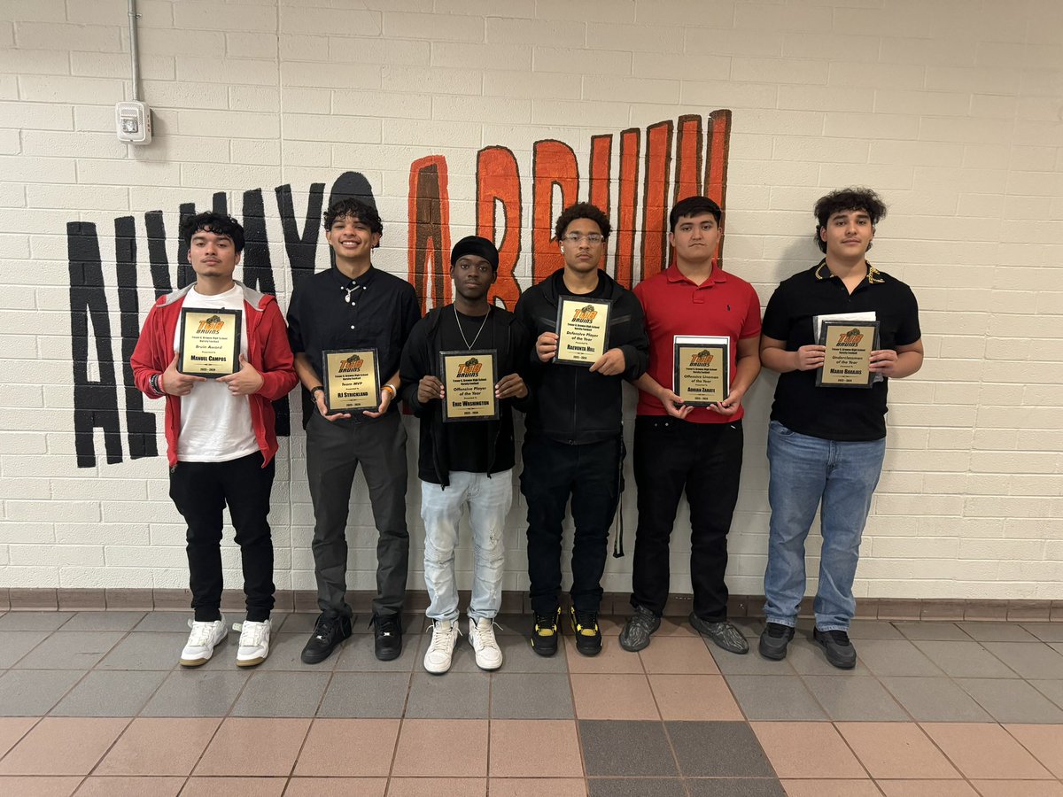 Trevor G. Browne Football (@browne_football) on Twitter photo 2023 Varsity Award Recipients
Team MVP - <a href="/Robert7rJ/">Rj Strickland</a>
OPOTY- @EWashington__3
DPOTY- <a href="/Raevonta10/">Rae</a>
OL of the Year- <a href="/Adrianz79294067/">Adrian zarate</a>
Underclassmen of the Year- <a href="/jrbarajas11061/">mario_b74</a>
Bruin Award- <a href="/MannieCampos/">Mannie Campos</a>
#GoBruins 2023 Varsity Award Recipients
Team MVP - <a href="/Robert7rJ/">Rj Strickland</a>
OPOTY- @EWashington__3
DPOTY- <a href="/Raevonta10/">Rae</a>
OL of the Year- <a href="/Adrianz79294067/">Adrian zarate</a>
Underclassmen of the Year- <a href="/jrbarajas11061/">mario_b74</a>
Bruin Award- <a href="/MannieCampos/">Mannie Campos</a>
#GoBruins
