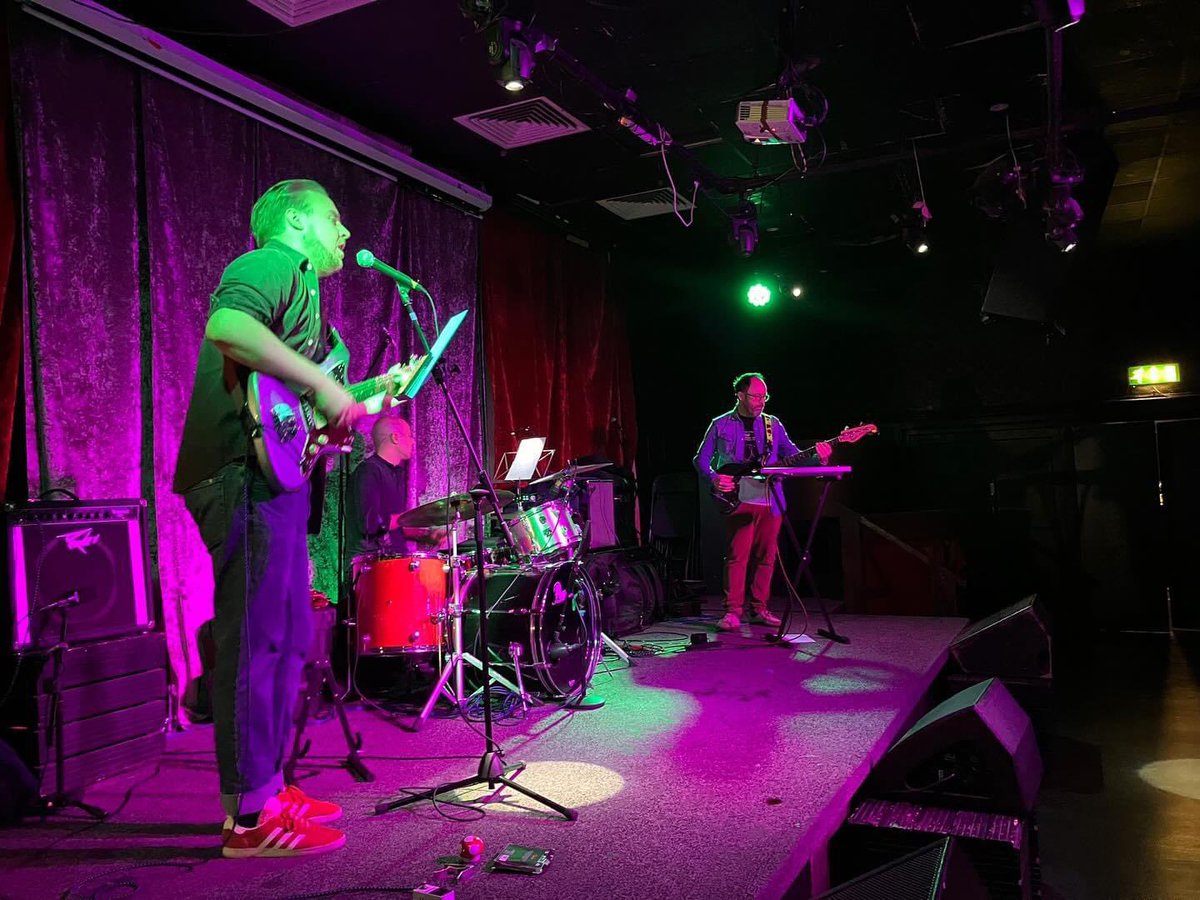 Silent Cities (@_silentcities_) on Twitter photo Thank you to all for coming to see us play our first gig last Wednesday!!!
Here’s some exclusive live photos of me <a href="/timuryusef/">Timur Yusef</a> and Gab proving it happened at <a href="/TheAmershamArms/">Amersham Arms</a> // These were captured by the wonderful Maria Sol✨ Thank you to all for coming to see us play our first gig last Wednesday!!!
Here’s some exclusive live photos of me <a href="/timuryusef/">Timur Yusef</a> and Gab proving it happened at <a href="/TheAmershamArms/">Amersham Arms</a> // These were captured by the wonderful Maria Sol✨