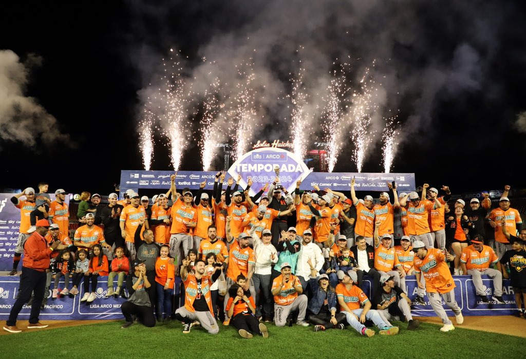 ¡EL EQUIPO MÁS GRANDE DE MÉXICO! ⭐🍊 17 VECES CAMPEONES 😉🏆

¡El título es nuestro y el Flow conquista el pacífico! 💥

#NaranjerosFlow | <a href="/Liga_Arco/">Liga ARCO Mexicana del Pacífico</a>