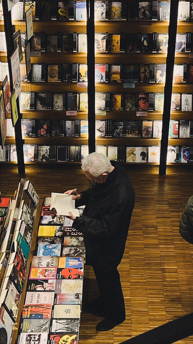 'her şeyi zamana bıraktık. zamanımız var mı bilmeden.'🥀