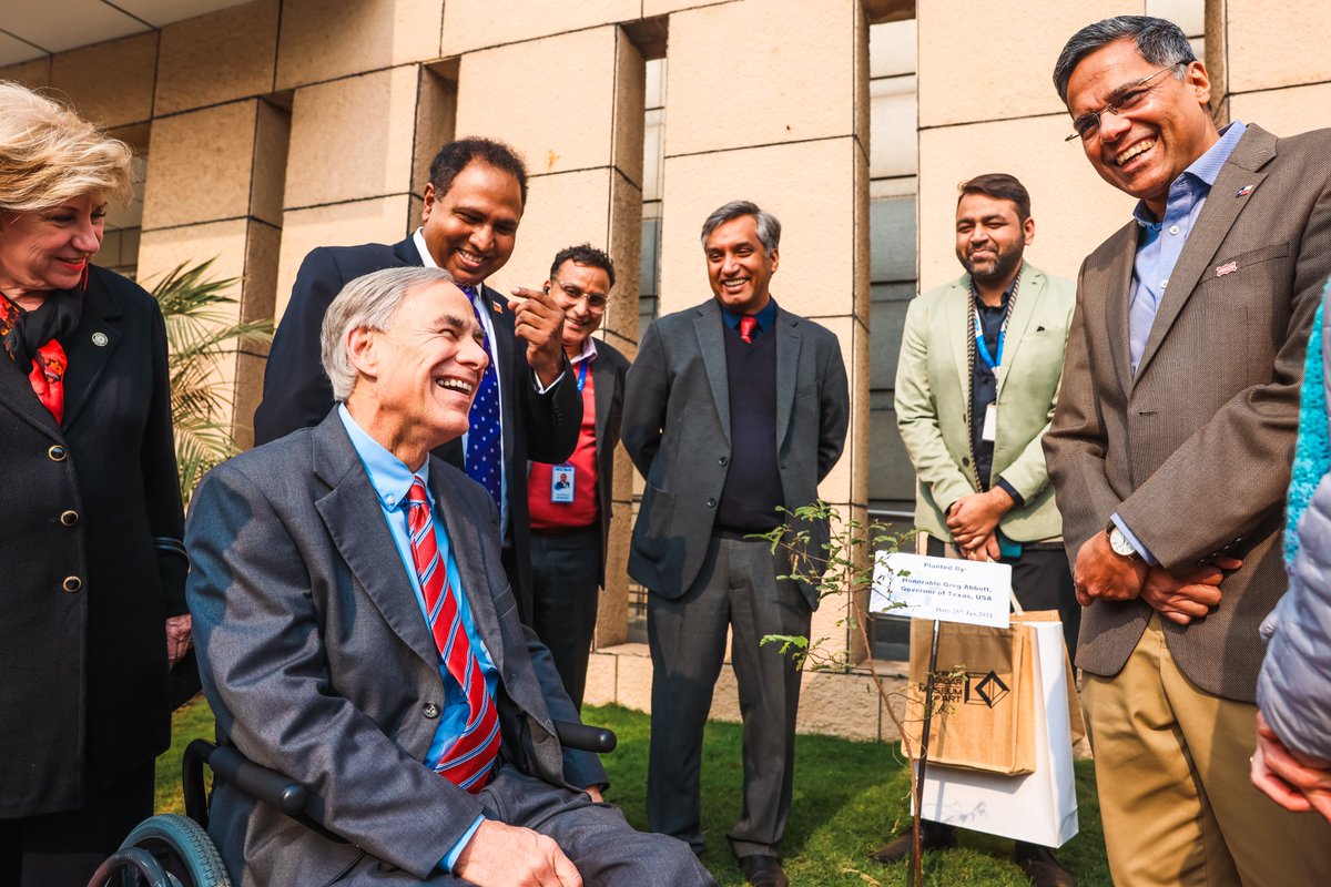 Governor Abbott Press Office tweet media