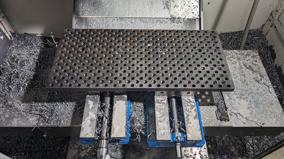 Like to use a modular plate sometimes, but don't like taking off the vises? Get a solution like this @TosaTool #modularsolutions #fadal #cncmachining #modularfixturing