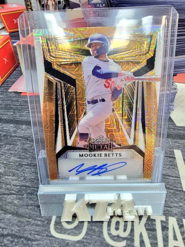 KTAuthentics's tweet image. Recent Hits from @Leaf_Cards Metal Baseball #ktabreaks #LeafCards #LeafBaseball #LeafMetal #Baseball #MLB #Baseballcards #sportscards #collect #groupbreaks #casebreaks #breaks
.
.
.
Join a group break at 
ktabreaks.com