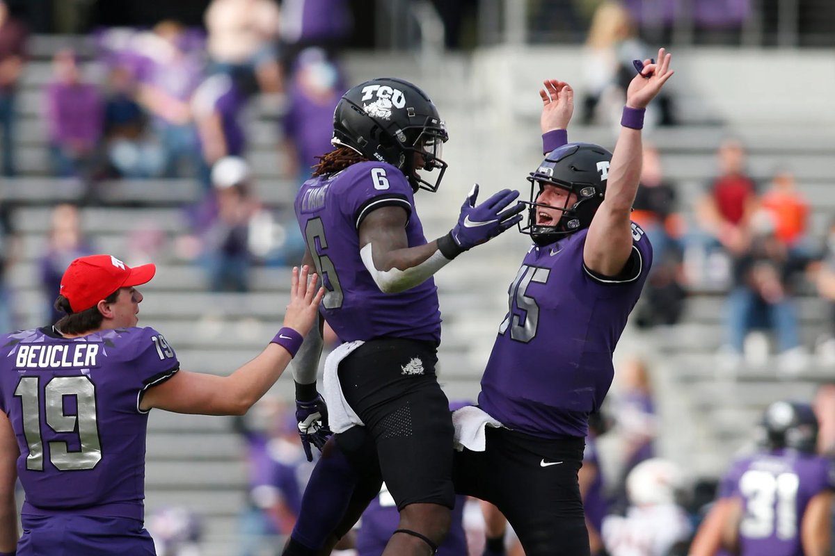 After a great talk with @AAFrogDC I’ve received an Offer from @TCUFootball @therealraygates @Coachi_21 @CoachEReinhart @nchsrecruiting @MikeRoach247 @GHamilton_On3 @TFloss32