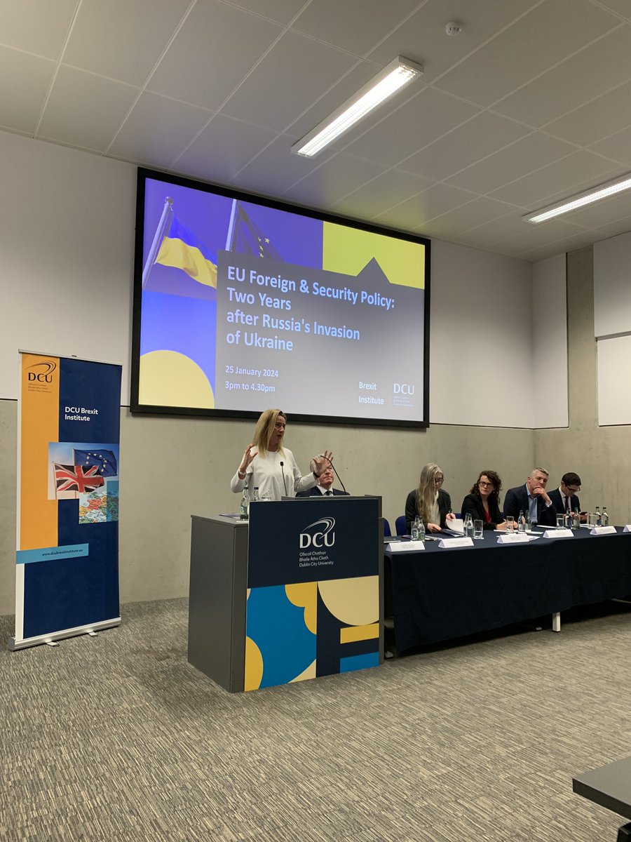 Fascinating keynote speech today by @collegeofeurope Rector and former @EU_Commission HR/VP @FedericaMog at the @DCU_Brexit_Inst highlighting the EU’s commitment to Ukraine. “The EU is there to stay in Ukraine. They are bound together. It’s a commitment for the long term.”