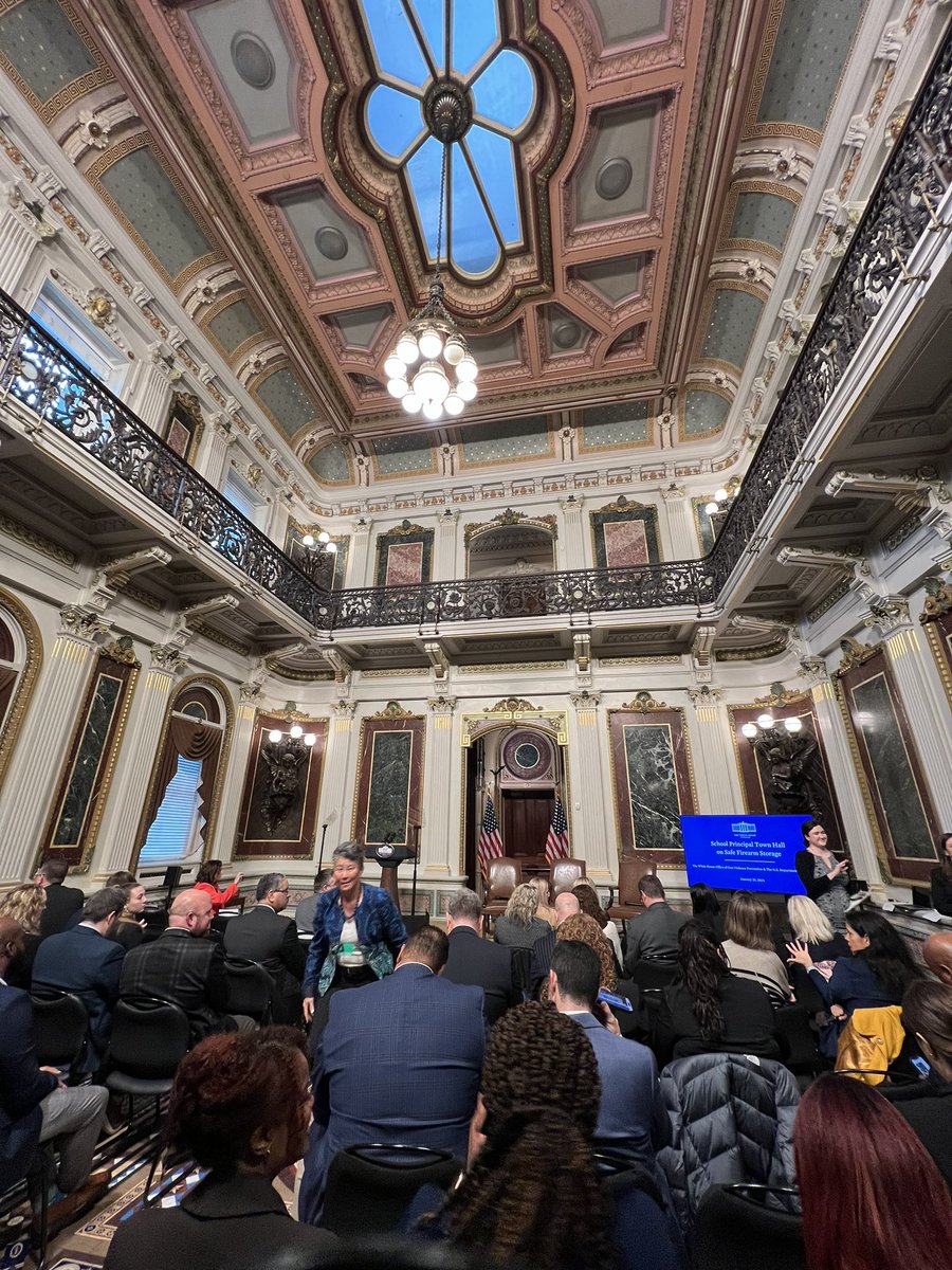 KarenBingert's tweet photo. With @SecCardona and our @NJPSA / FEA officers at the School Principal Town Hall on Safe Firearm Storage at @WhiteHouse. Nothing is more important than keeping our schools safe! https://t.co/EC4R6l8Yud