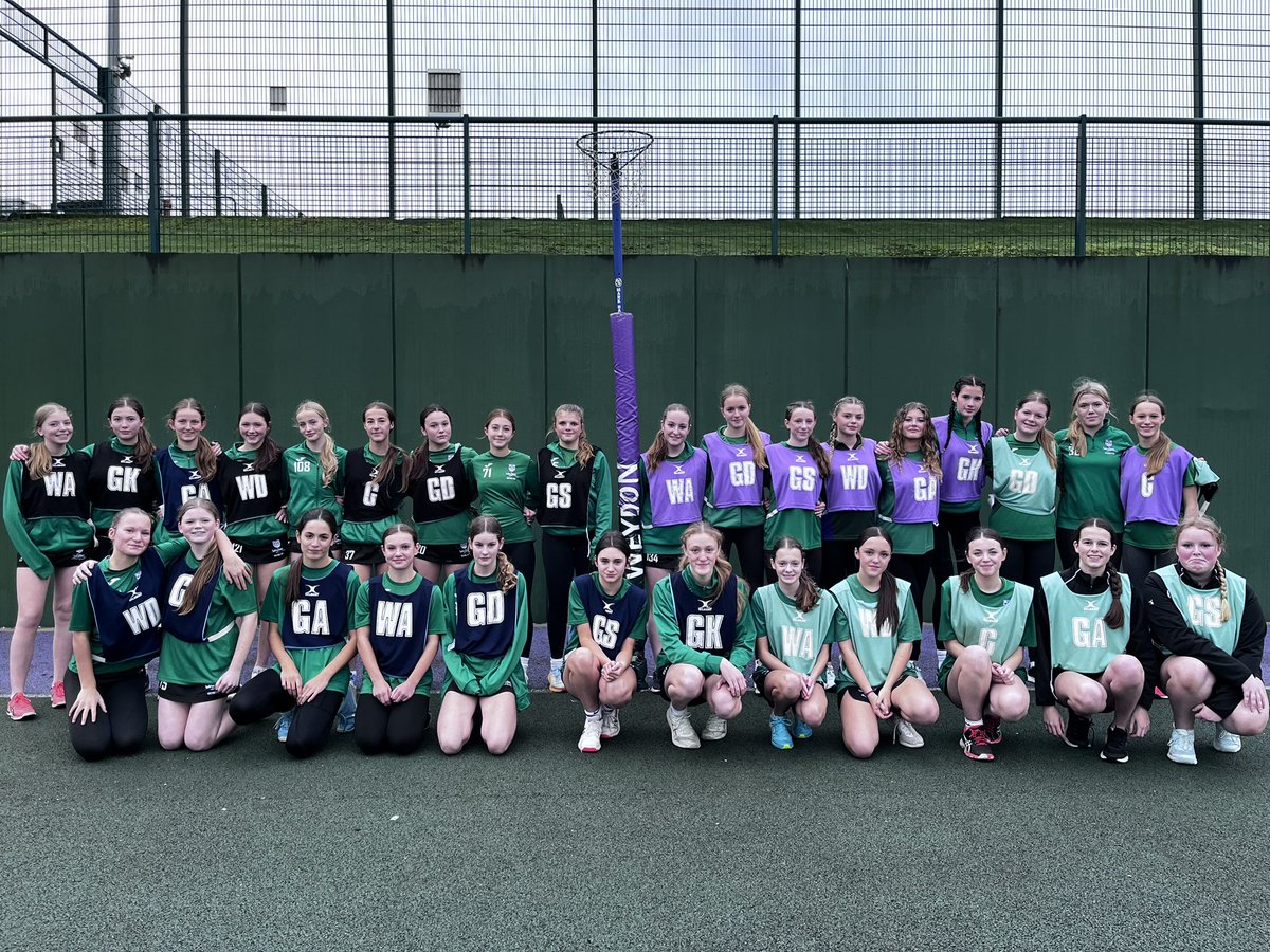 Girl Power! Year 9 and 10 Netball teams out in force tonight! Great games by all ! #teamweydon #strongertogether 💚💜