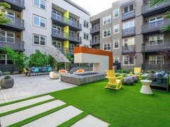 ryhoehoe's tweet image. #ARTE WEST, A friend told me about the apartment today. It was beautiful, so I went to see it and took a picture. Do you like it?