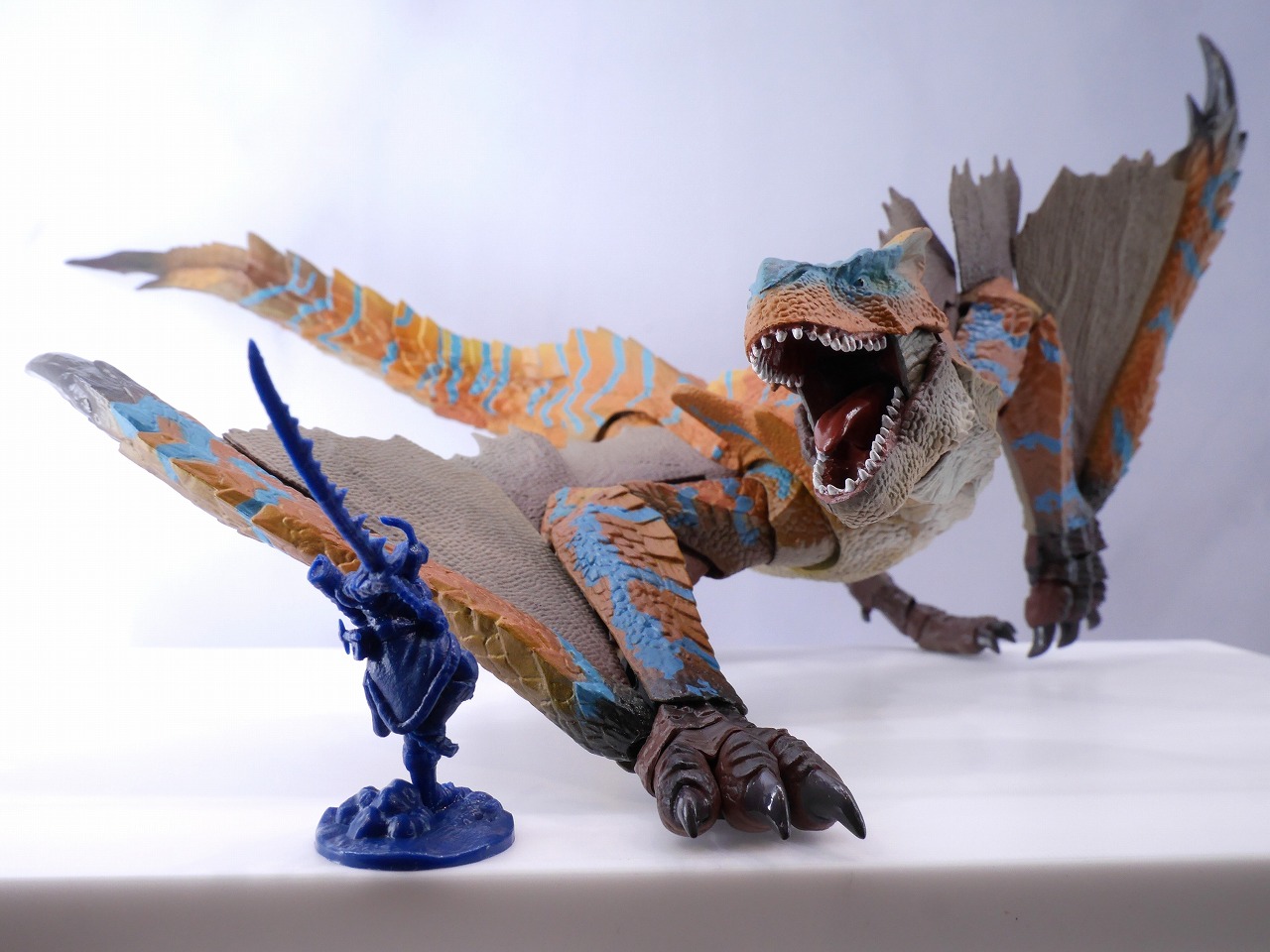 S.h.monsterarts ティガレックスフィギュア 未開封品モンハン