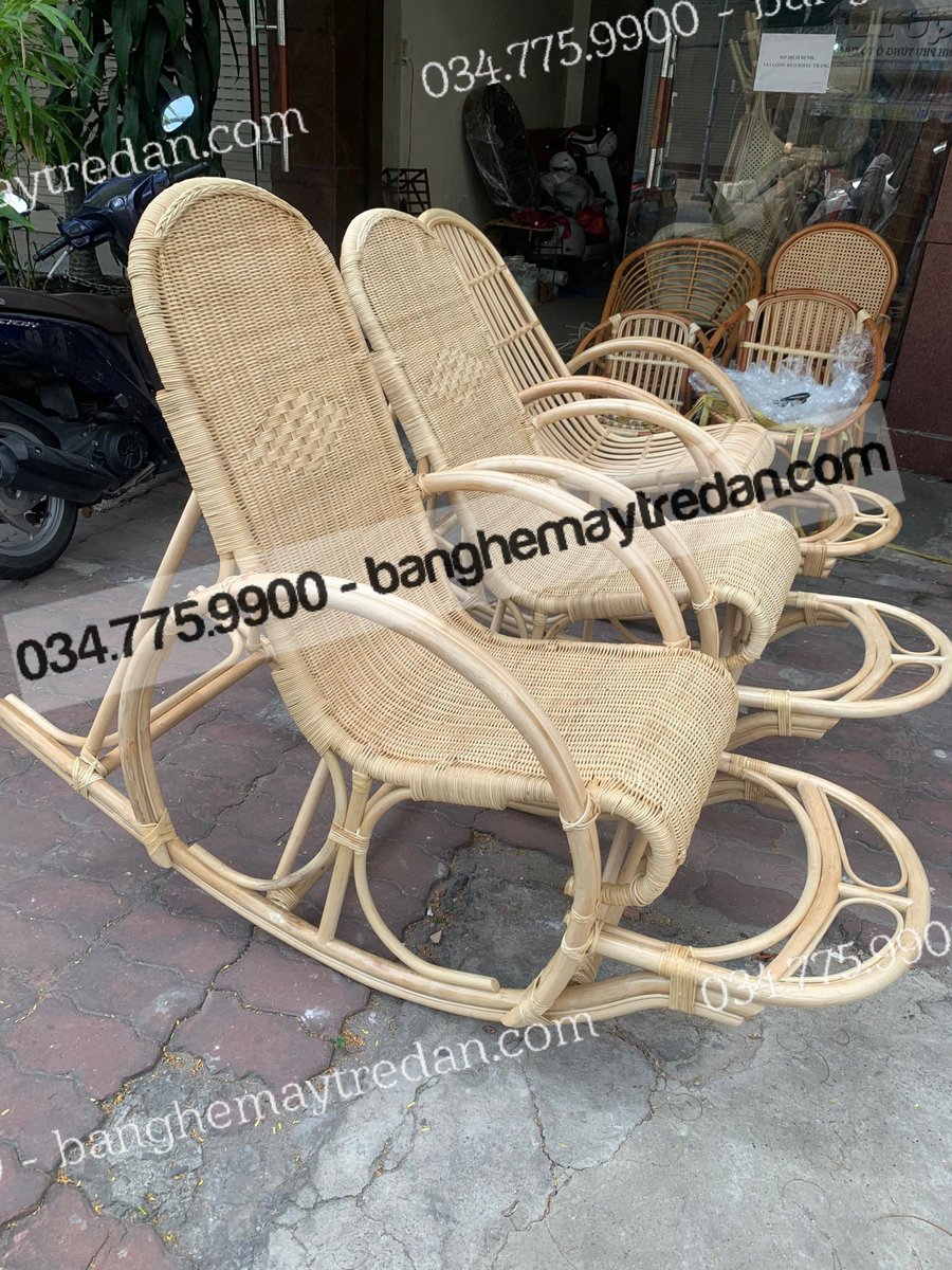 banghemaytredan's tweet image. GHẾ MÂY BẬP BÊNH - MÓN QUÀ BÁO HIẾU CHO SONG THÂN PHỤ MẪU

LH: 0347759900 - Miss Thu (Zalo/ Viber)
banghemaytredan.com/san-pham/ghe-t…
Địa chỉ: 253 Bạch Đằng, phường 15, Bình Thạnh

#cosan #ghemaytre #relaxchair #rattanchair #phongcachtropical #bohemian #ghebapbenh #ghethugian