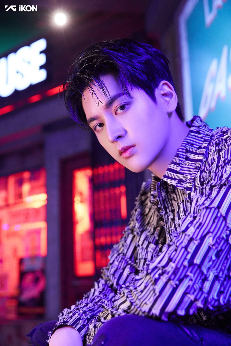 JCWPRINT's tweet photo. happy birthday, chanwoo! thank you always working hard! we are always here for you. we love you 💚

HAPPY CHANWOO DAY
#SweetestChanwooDay
#26일태어난_찬우_26살됐다
@iKONIC_143 @iKON_chan_w000 https://t.co/K0hwZX3Dfn