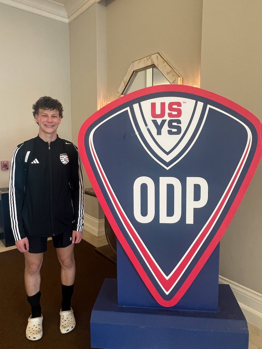 BradyStockton27's tweet photo. First team training today! Excited for upcoming games against the other regions! โฝ๏ธ #MidwestRegion @usysodp https://t.co/oE2ZecdHaE