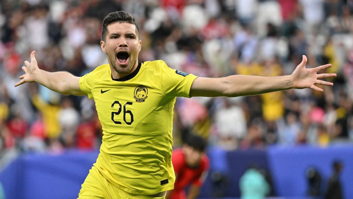 🚨NEW: It’s a Wheel of Football™️ special- Carabao Cup. AFCON / Asia Cup action. Omar Comin’. 

PLUS: Frankly speaking. Transfer talk. Old Hypocrite JJ and more!

🎧 shorturl.at/hnBT9