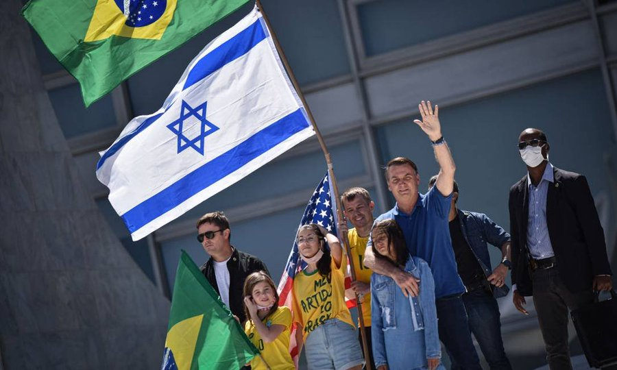 Israel nos espionou Apoia Bolsonaro Nos ofendeu de 'anão diplomático' Assassinou nosso maior cientista nuclear, o Coronel Amarante, em 1981 Israel é inimigo do Brasil Temos a obrigação de odiar Israel, romper com Israel e chutar daqui seu embaixador e seus agentes como a CONIB