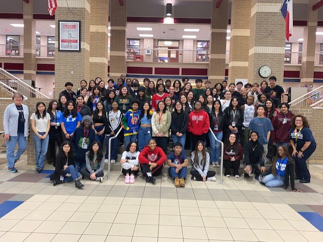 bky10817's tweet photo. Cy Lakes College Academy Seniors-
 Lone Star Graduation Applications completed! https://t.co/1i23eJxzOC