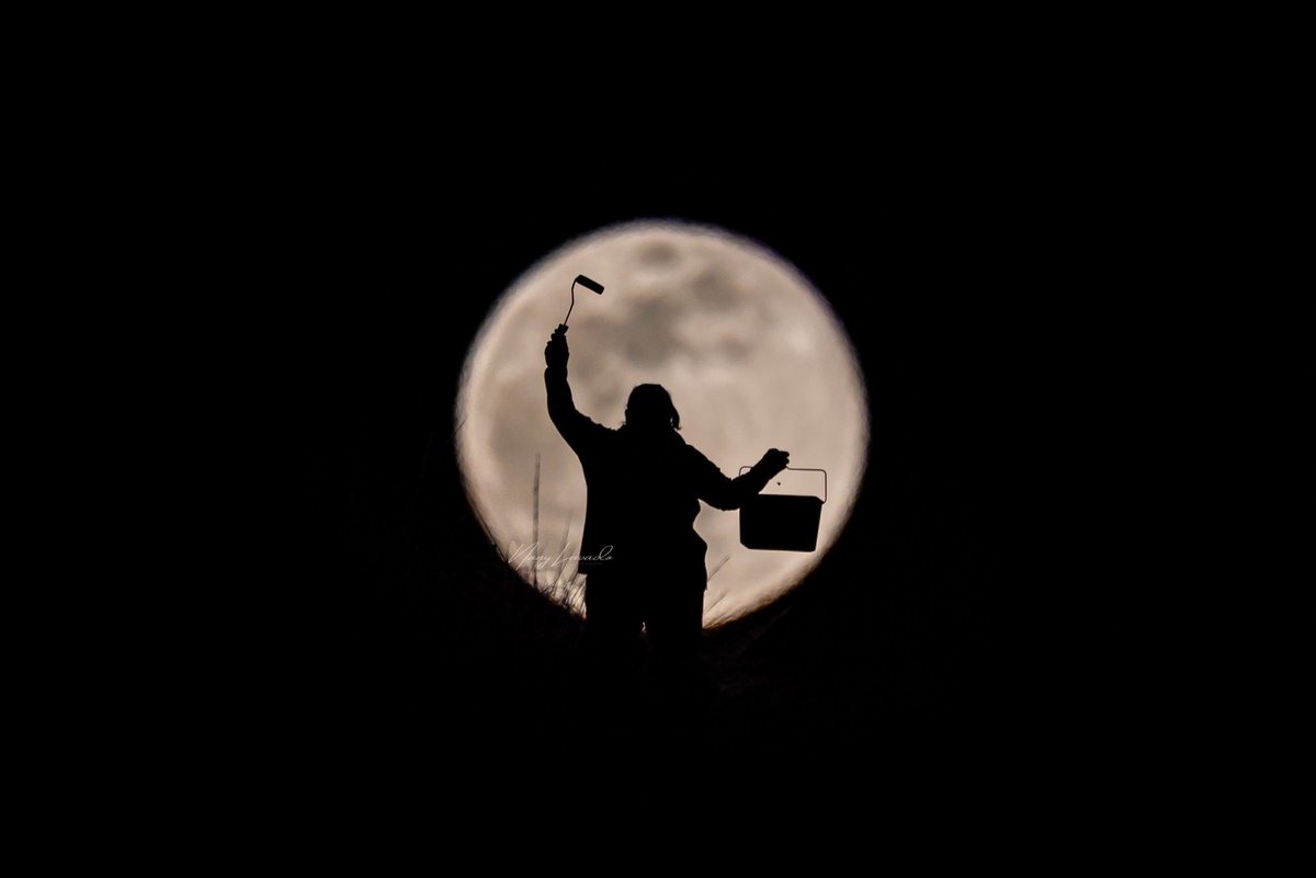 Lechuzainquieta's tweet photo. La primera fotografía corresponde a la última luna llena del pasado año. Sagrado Corazón de Jesús, en Pizarra.
Las otras tres a esta primera luna llena de este 25/1/2024.
Aquí pintamos y mucho. https://t.co/xuWlTlsz2R