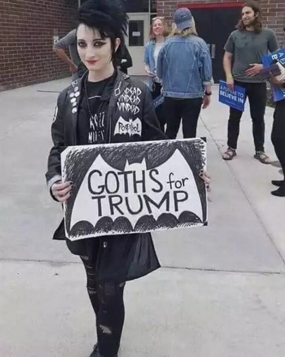 We’ve really come full circle here #GothsForTrump 
#apologyaccepted
