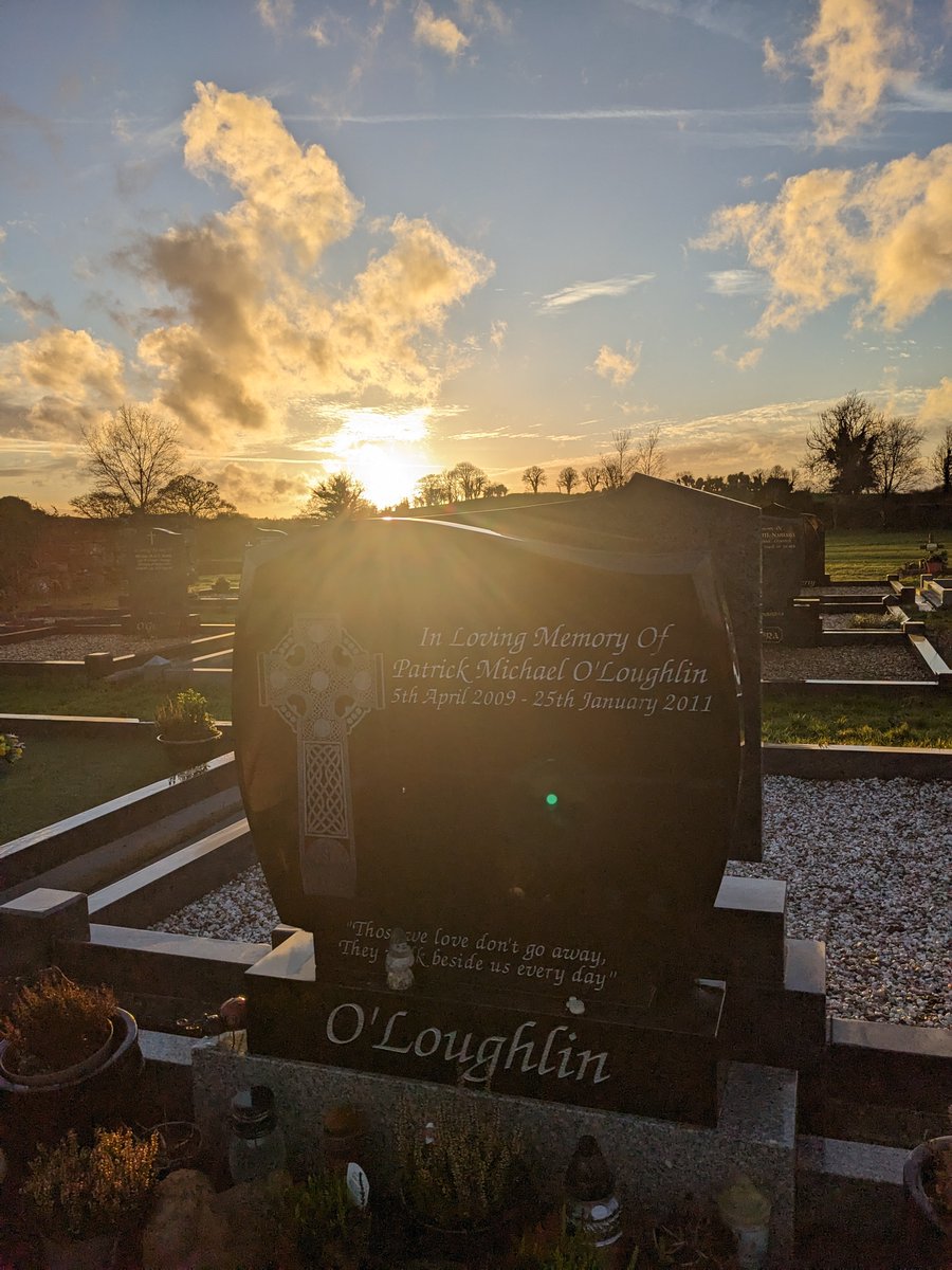 Pat O'Loughlin tweet media
