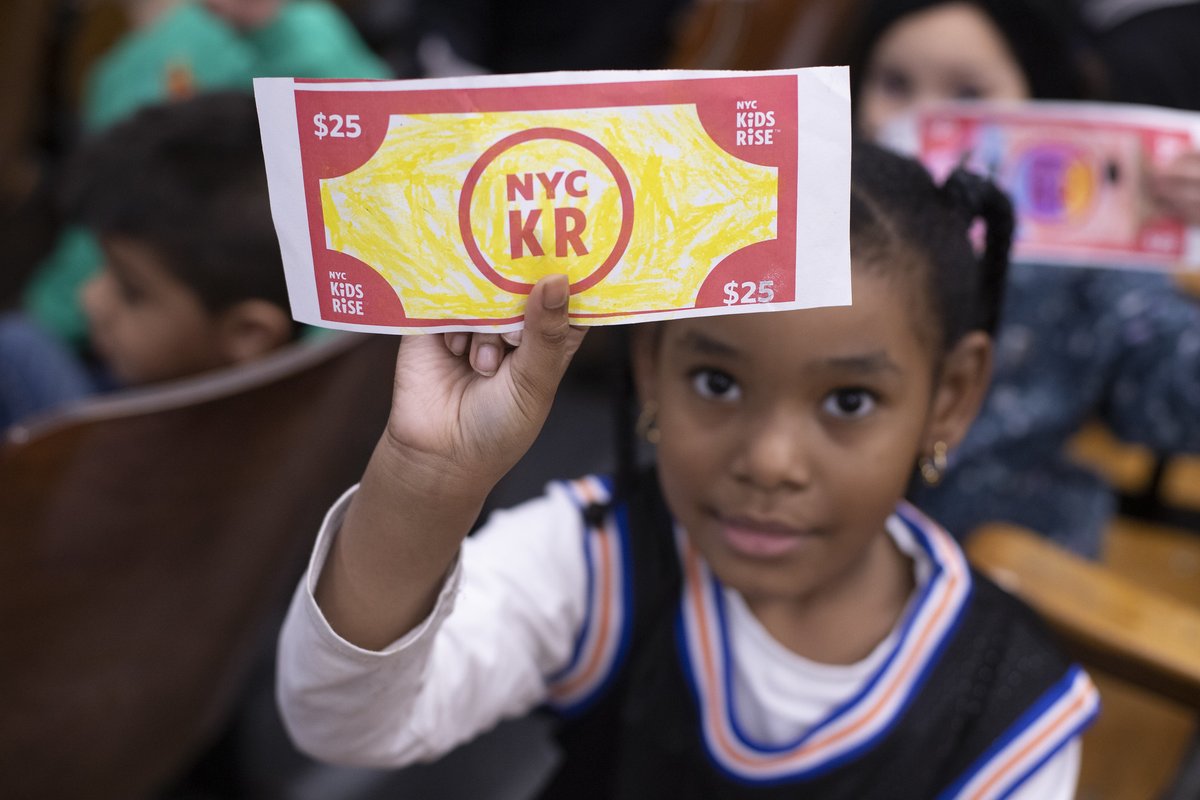 NYCSpeakerAdams's tweet image. .@NYCKidsRISE’s #SaveForCollege Program creates opportunities for communities to invest in our children’s futures.

Honored to join the @Ps123Q community and @BronxFoundation to celebrate the impact of this great initiative to create scholarship accounts for students!