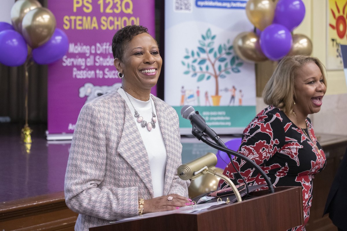 NYCSpeakerAdams's tweet image. .@NYCKidsRISE’s #SaveForCollege Program creates opportunities for communities to invest in our children’s futures.

Honored to join the @Ps123Q community and @BronxFoundation to celebrate the impact of this great initiative to create scholarship accounts for students!