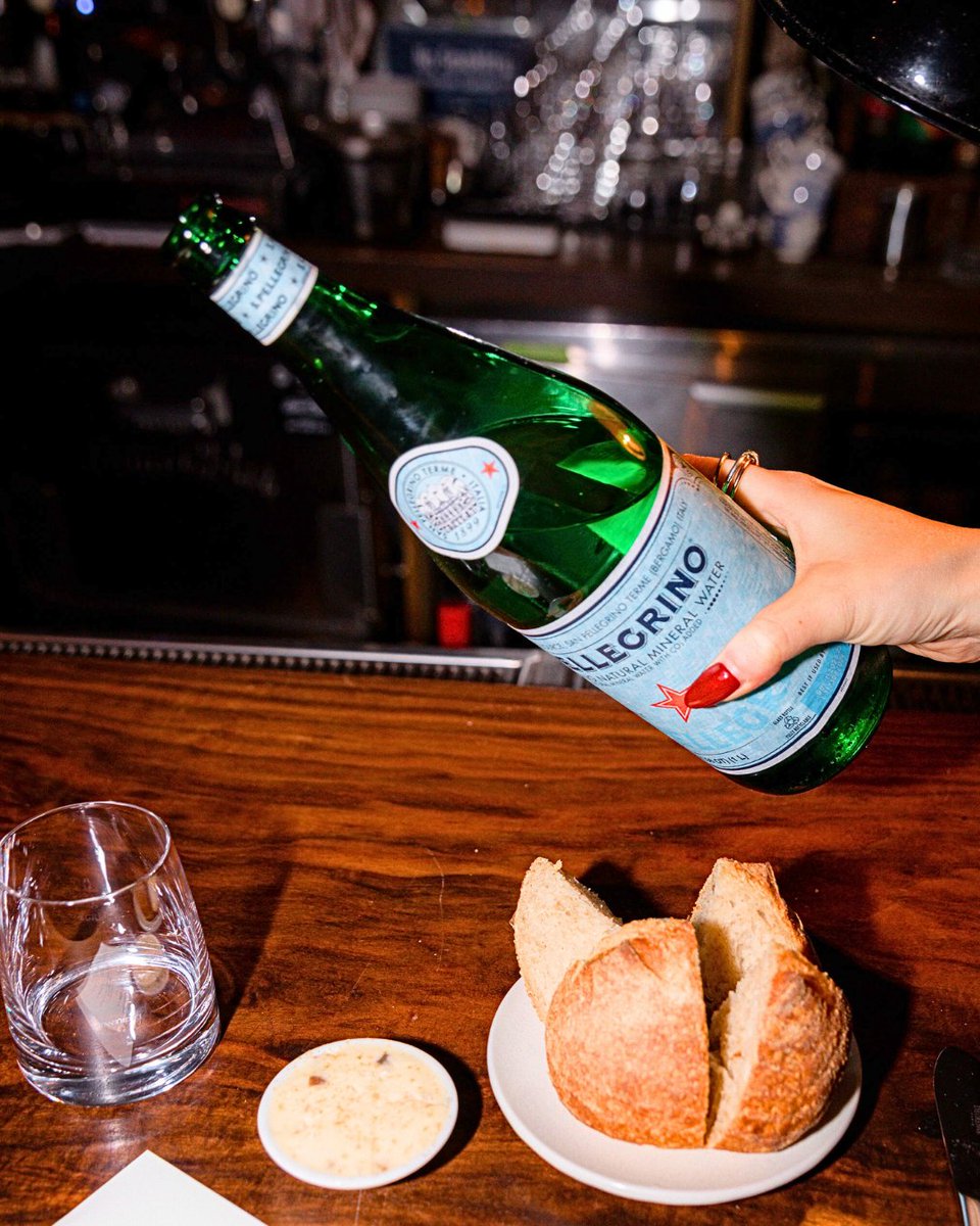 The star of every table ⭐ Add a touch of Italian sparkle to your next meal with a bottle S.Pellegrino.

#sanpellegrino #dinner #star