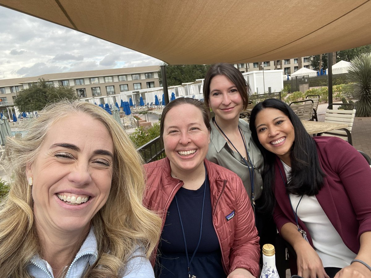 Best way to kick off SAVS …poolside 😎 Looking forward to a great SAVS turn out from our UTSW team this year #vascularsurgery #savs2024