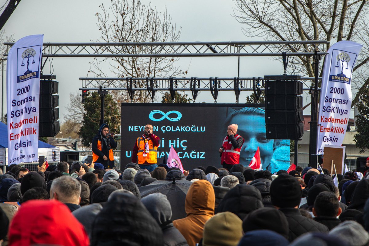 barisceker's tweet photo. @cevdetakaychp Desteğiniz için teşekkür ederiz.  #2000LerMecliste https://t.co/SSgDZZxKPL
